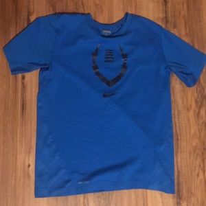 Nike short sleeve tee